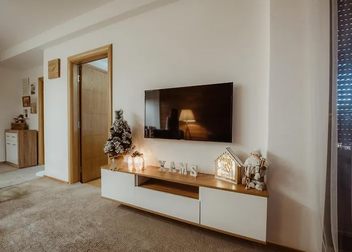 Wonderwood Family Апартаменты *